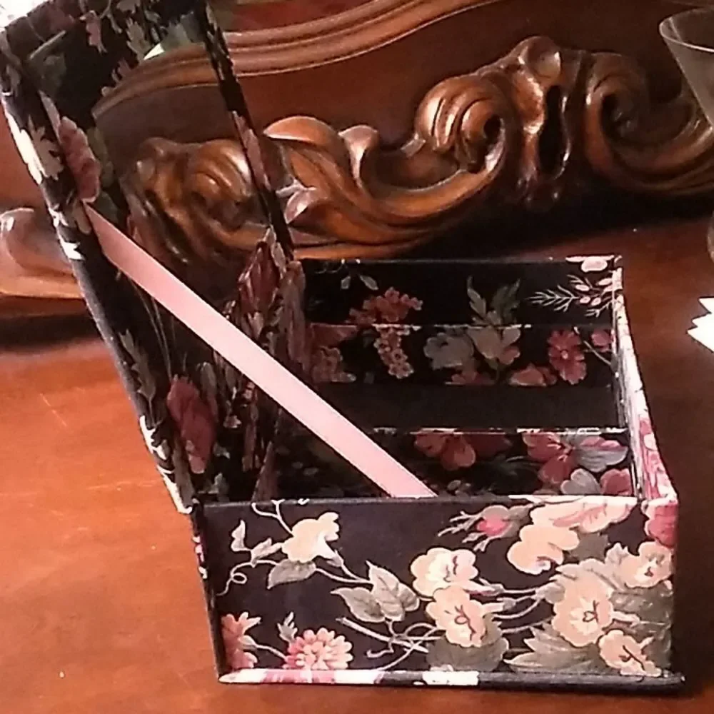 Black Floral Jewelry/Trinket Box